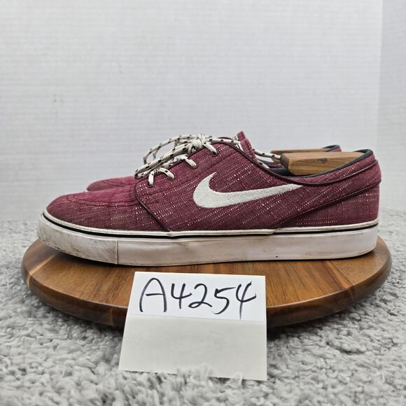 Nike Mens 11 SB Zoom Stefan Janoski Canvas Team Red White Sneaker 615957-616 main image 7